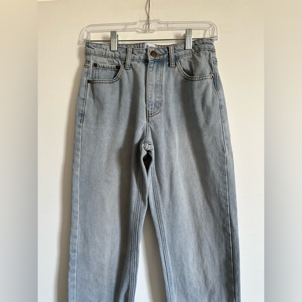 Princess Polly Lightwash Cotton Denim Straight Leg Jeans Size 2 EUC - Picture 3 of 8